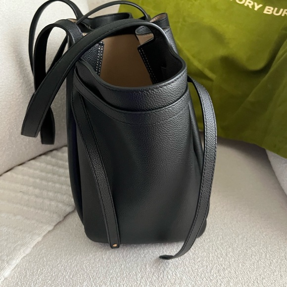 Tory Burch Black Romi Leather Tote - Picture 8 of 10